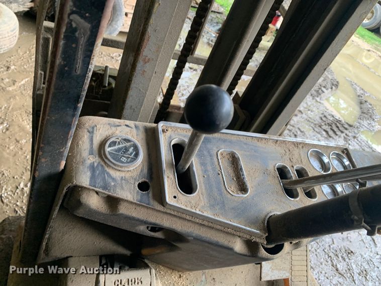 image for item LI9245 Clark C500-45  forklift