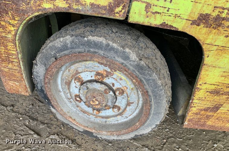 image for item LI9245 Clark C500-45  forklift