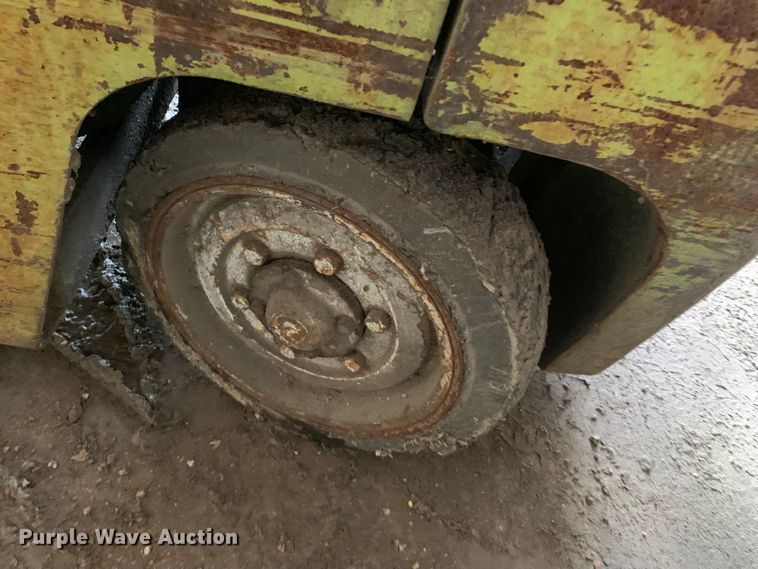 image for item LI9245 Clark C500-45  forklift