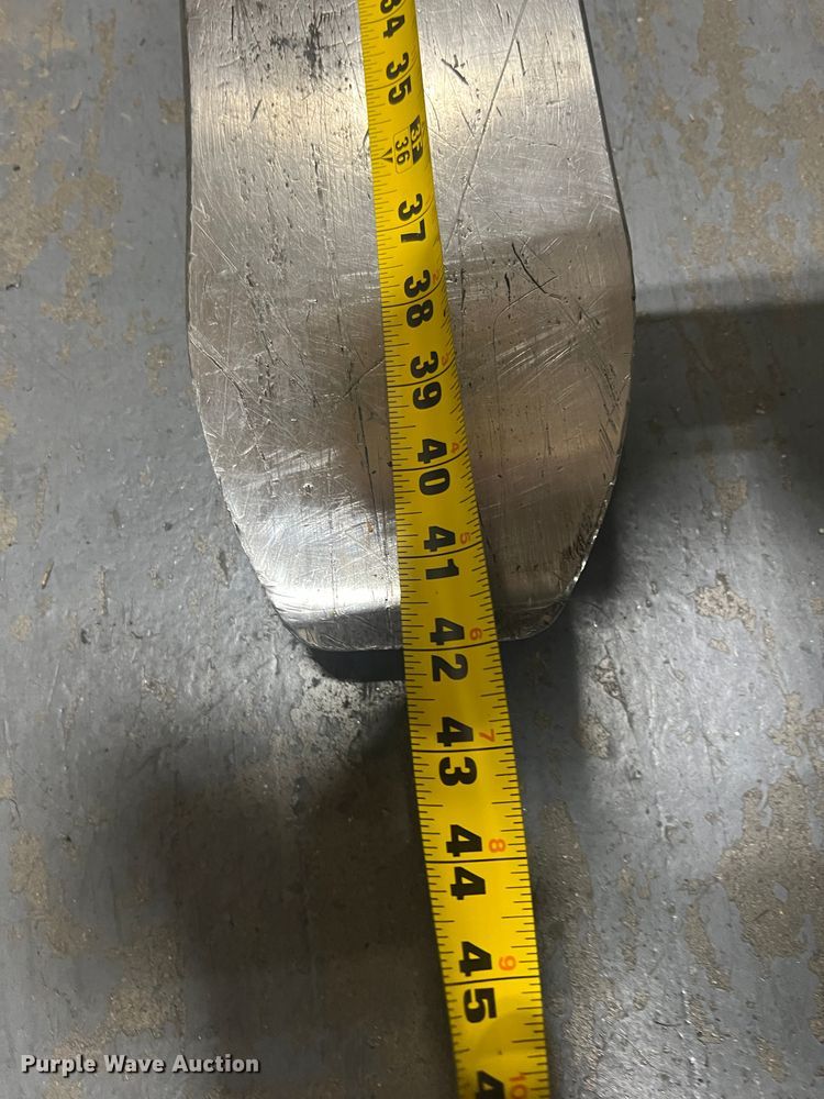 image for item LI9550 Clark NP300 40B  forklift