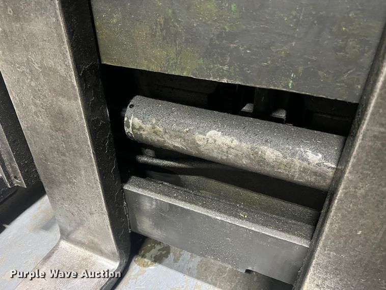 image for item LI9550 Clark NP300 40B  forklift