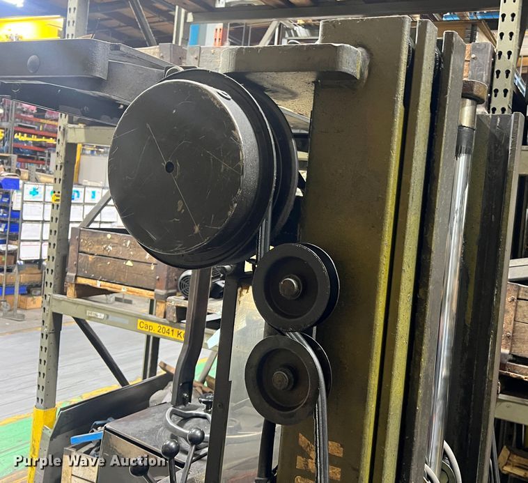 image for item LI9550 Clark NP300 40B  forklift