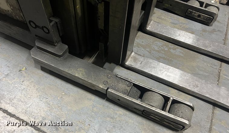 image for item LI9550 Clark NP300 40B  forklift