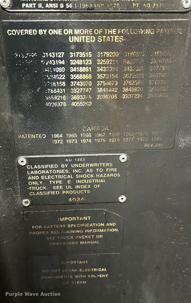 image for item LI9550 Clark NP300 40B  forklift