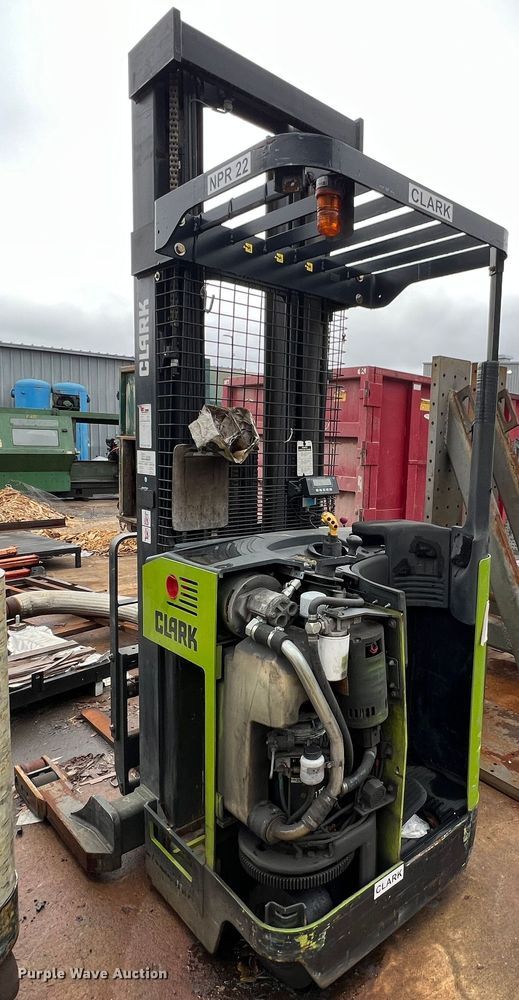 image for item LI9551 Clark NPR22  forklift