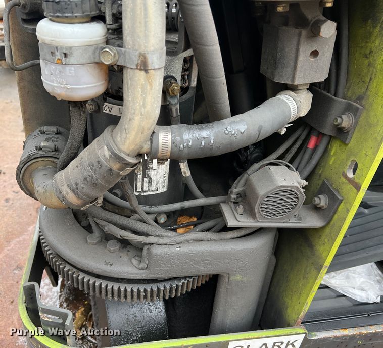 image for item LI9551 Clark NPR22  forklift