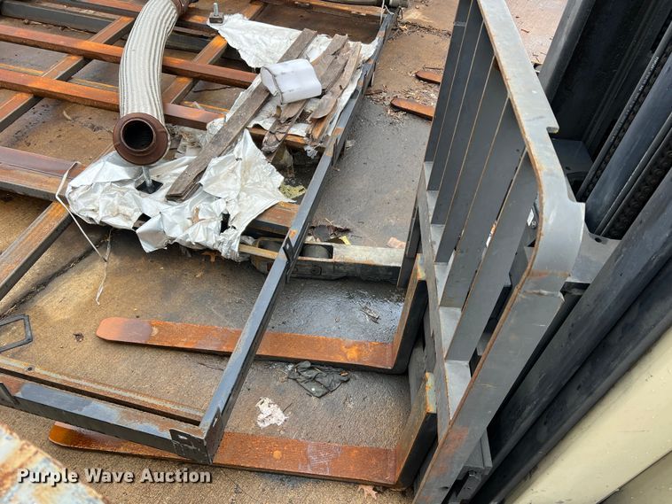 image for item LI9552 Crown RR3040-45  forklift