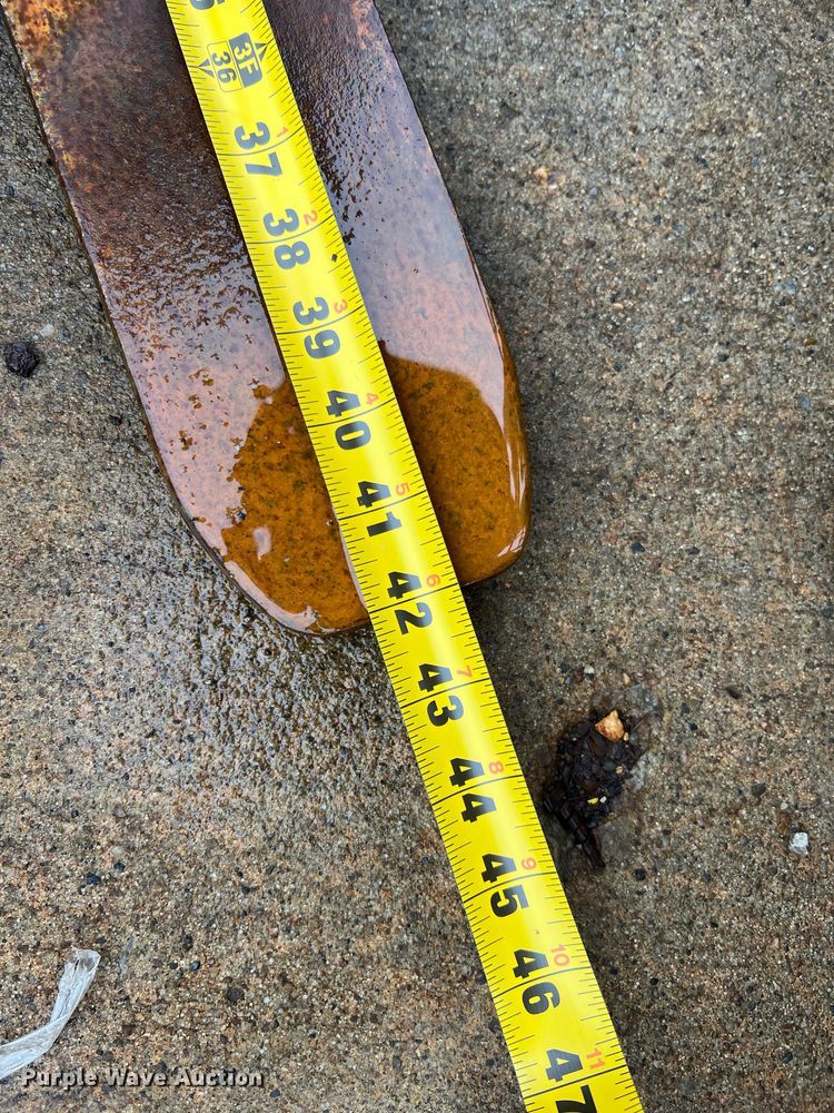 image for item LI9552 Crown RR3040-45  forklift