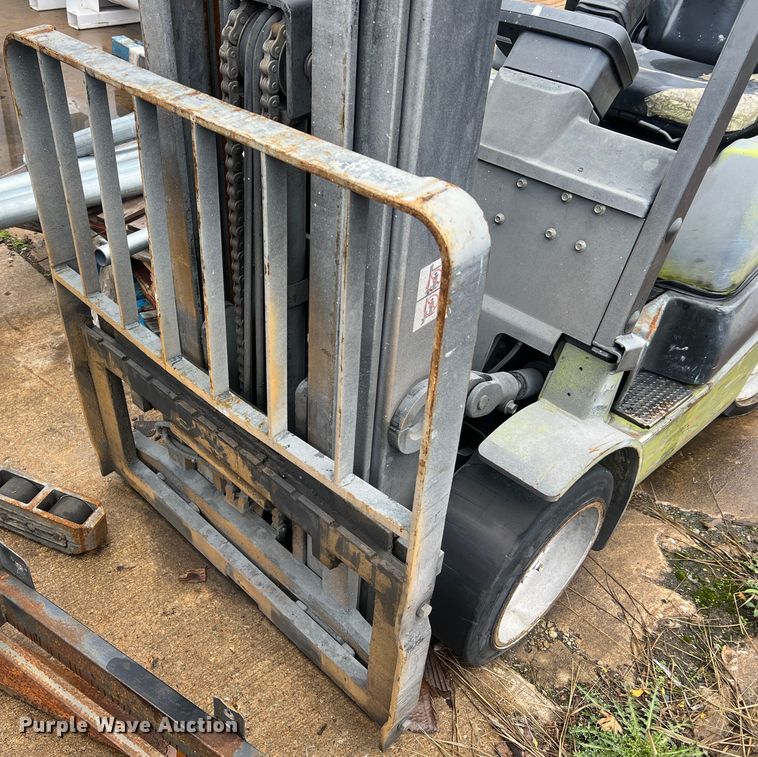 image for item LI9553 Clark C32CL  forklift