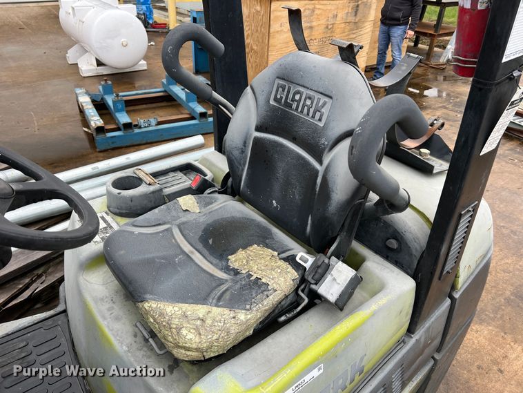 image for item LI9553 Clark C32CL  forklift