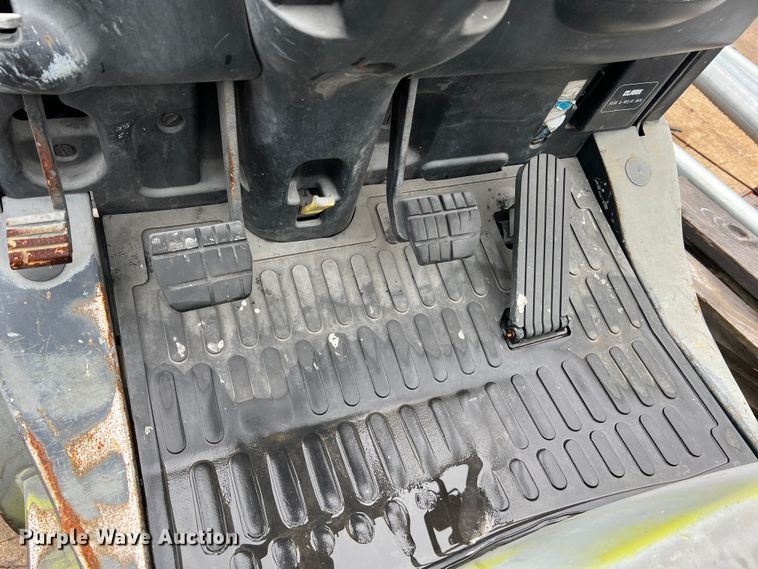 image for item LI9553 Clark C32CL  forklift