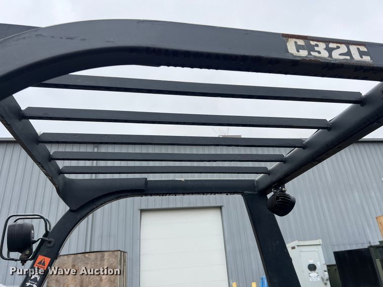 image for item LI9553 Clark C32CL  forklift