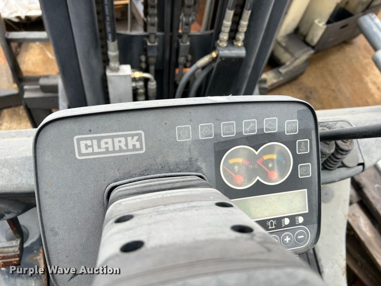 image for item LI9553 Clark C32CL  forklift