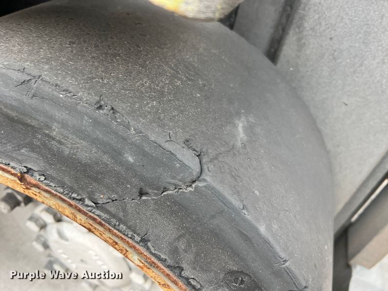 image for item LI9553 Clark C32CL  forklift