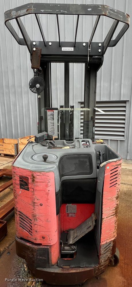 image for item LI9554 Raymond EAS R40TT  forklift
