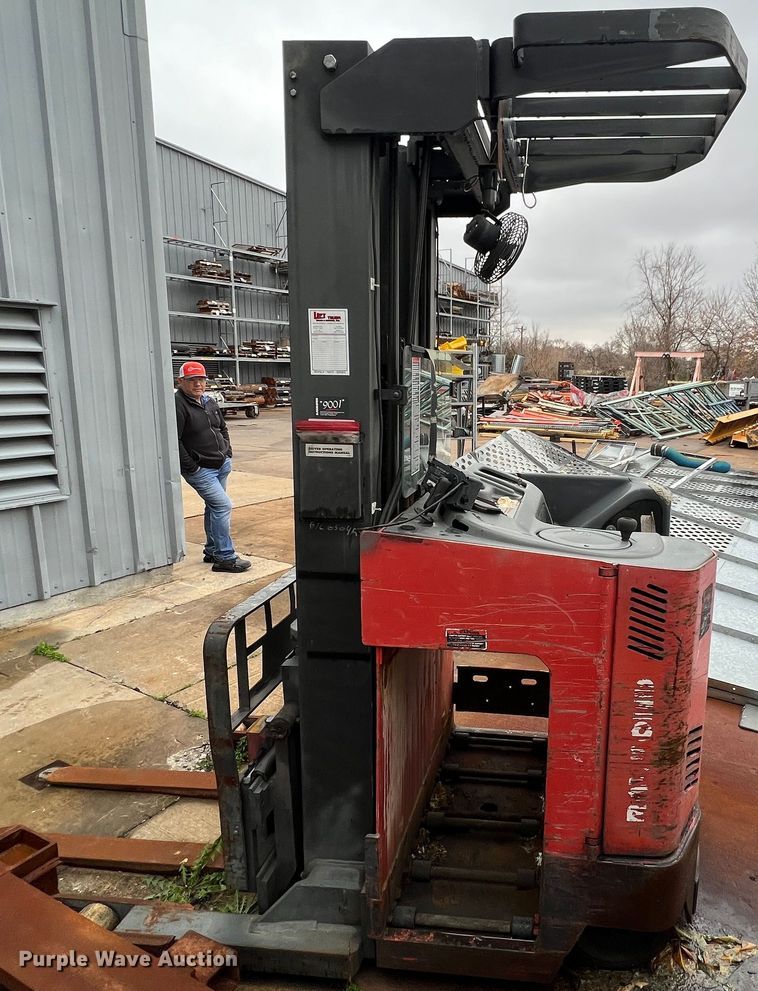 image for item LI9554 Raymond EAS R40TT  forklift