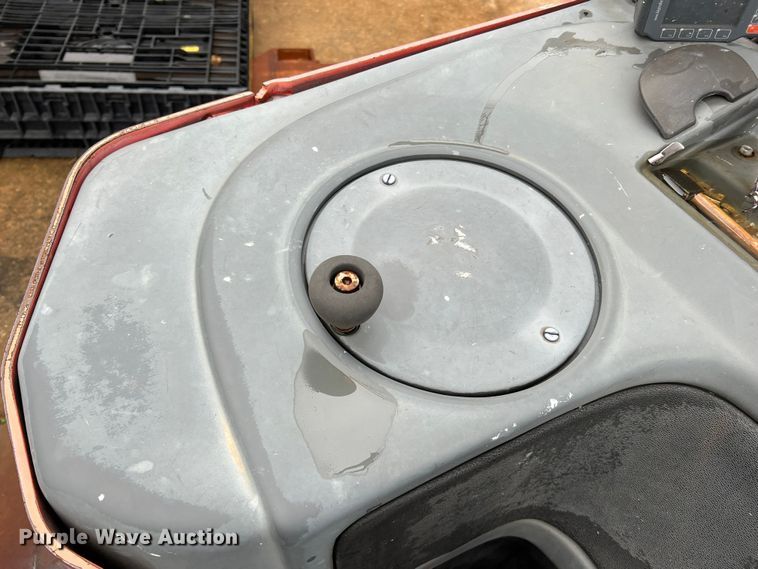 image for item LI9554 Raymond EAS R40TT  forklift