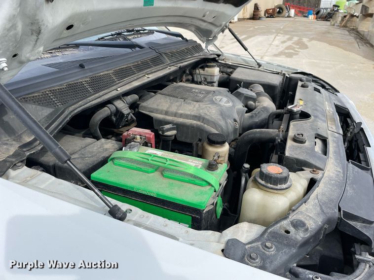 image for item LJ9568 2011 Nissan Titan SV  Crew Cab pickup truck