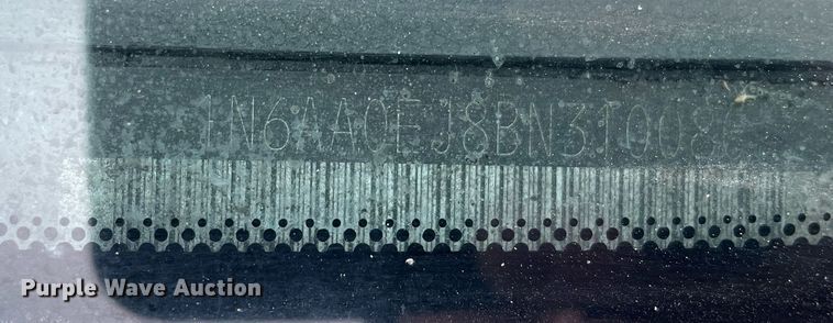 image for item LJ9568 2011 Nissan Titan SV  Crew Cab pickup truck