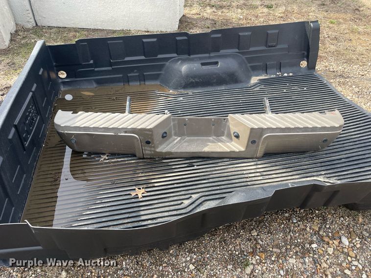image for item LJ9576 Pickup bed