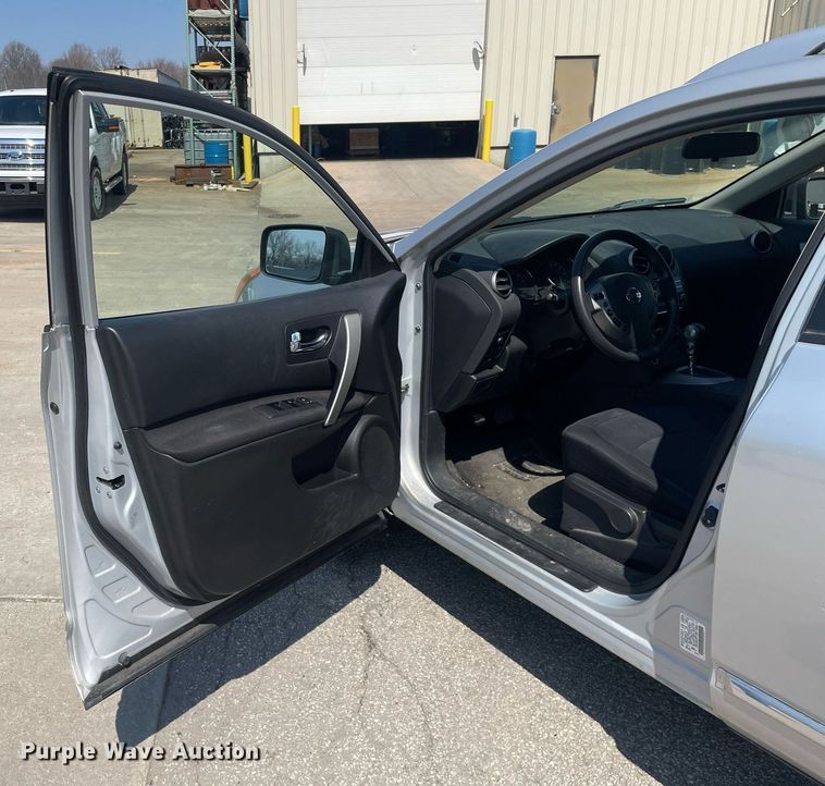 image for item LJ9590 2015 Nissan Rogue Select  SUV