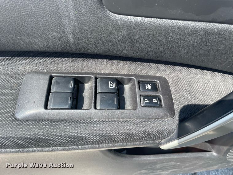 image for item LJ9590 2015 Nissan Rogue Select  SUV