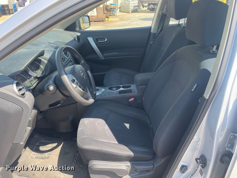 image for item LJ9590 2015 Nissan Rogue Select  SUV