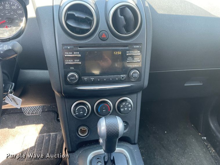 image for item LJ9590 2015 Nissan Rogue Select  SUV