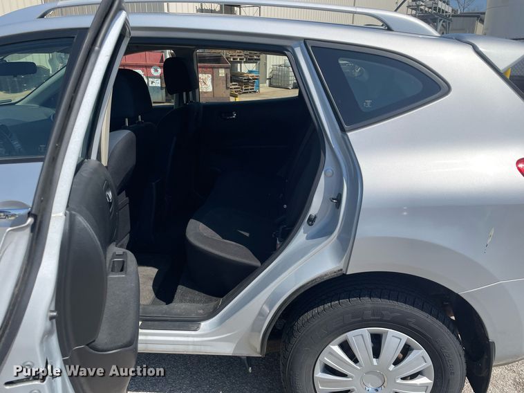 image for item LJ9590 2015 Nissan Rogue Select  SUV