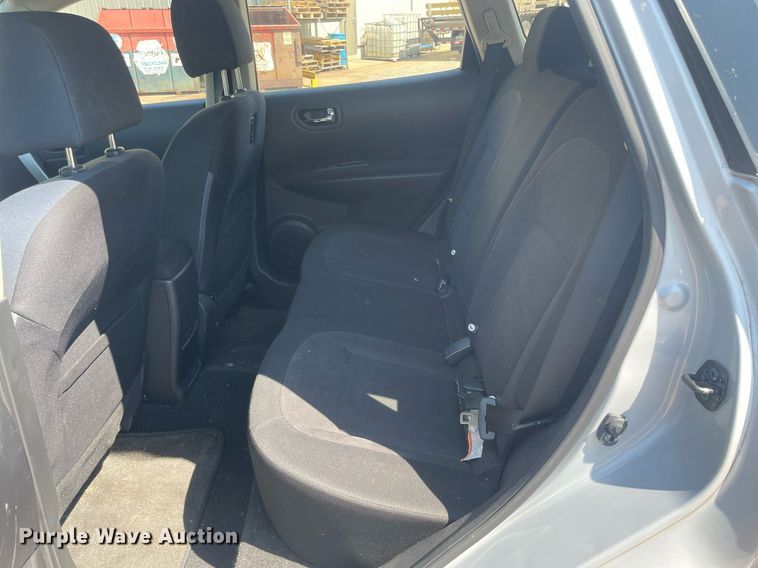 image for item LJ9590 2015 Nissan Rogue Select  SUV