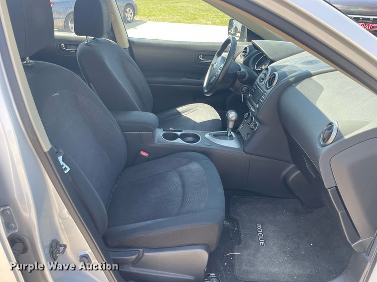 image for item LJ9590 2015 Nissan Rogue Select  SUV