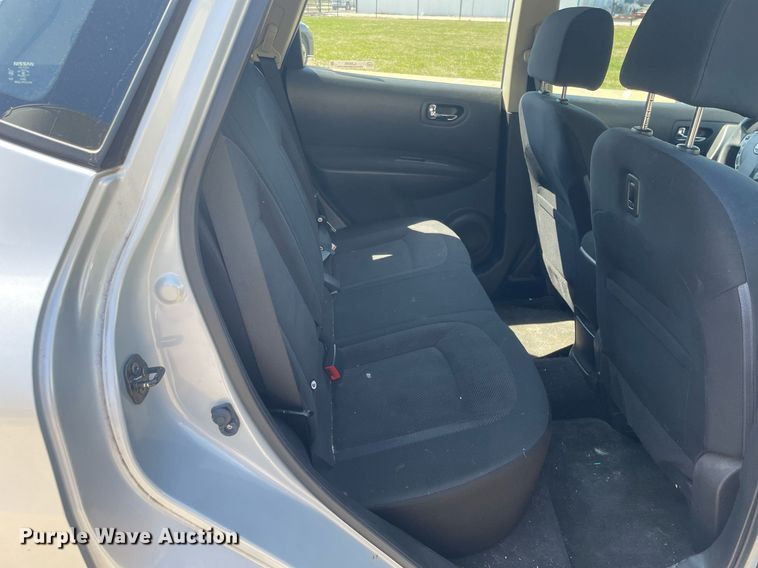 image for item LJ9590 2015 Nissan Rogue Select  SUV