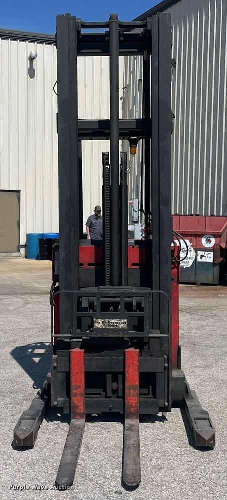 image for item LJ9591 Raymond EASI DR25TT  forklift