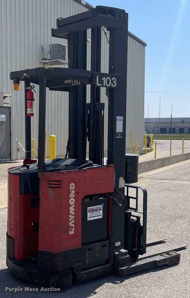 image for item LJ9591 Raymond EASI DR25TT  forklift