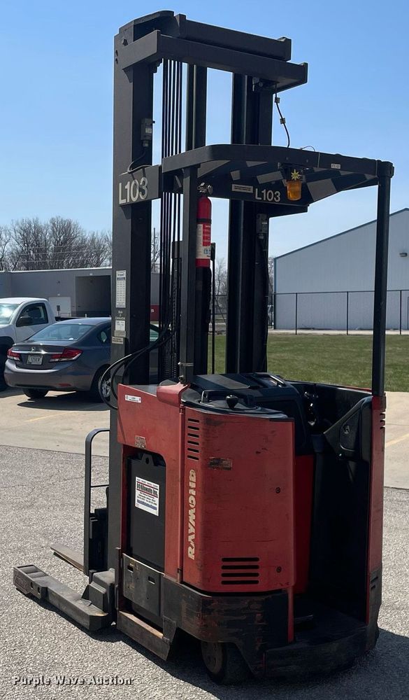 image for item LJ9591 Raymond EASI DR25TT  forklift