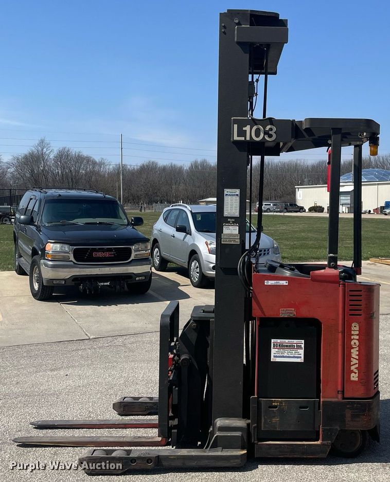 image for item LJ9591 Raymond EASI DR25TT  forklift