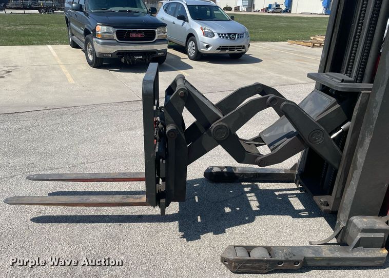 image for item LJ9591 Raymond EASI DR25TT  forklift