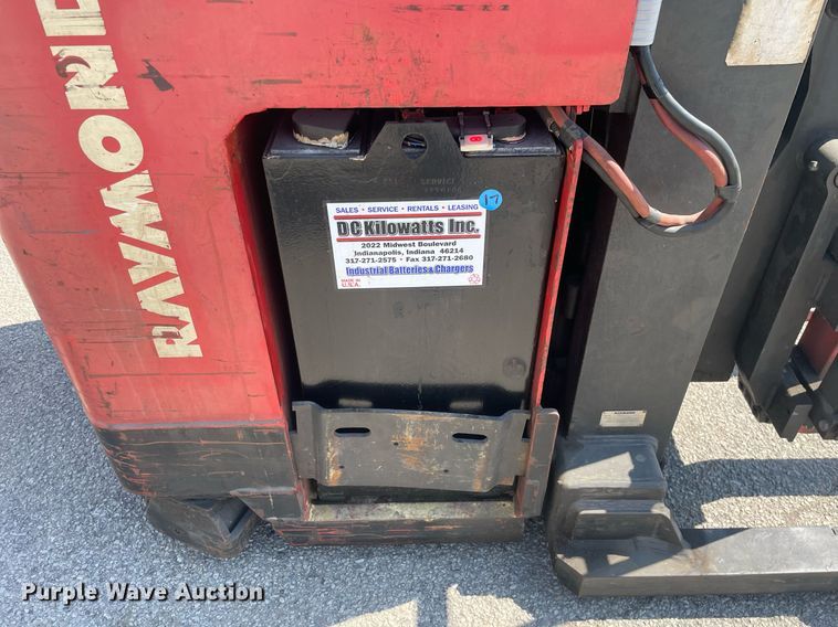 image for item LJ9591 Raymond EASI DR25TT  forklift