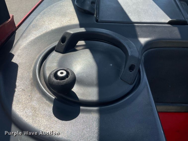 image for item LJ9591 Raymond EASI DR25TT  forklift