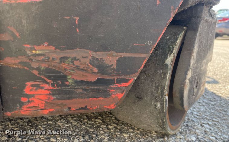 image for item LJ9591 Raymond EASI DR25TT  forklift