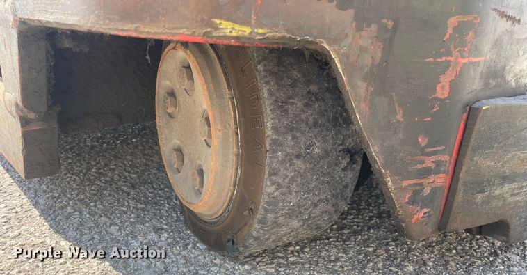 image for item LJ9591 Raymond EASI DR25TT  forklift