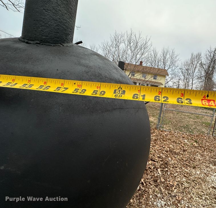 image for item LN9124 Grill/smoker