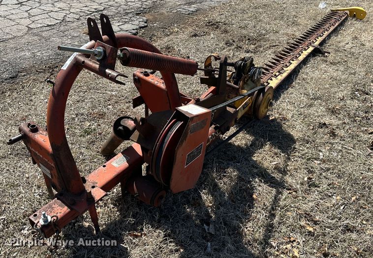 image for item LN9152 New Holland 451  sickle mower