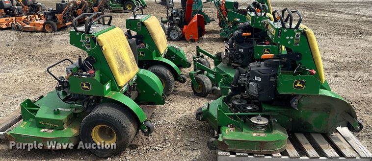 image for item LN9156 (4) John Deere 652E ZTR lawn mowers