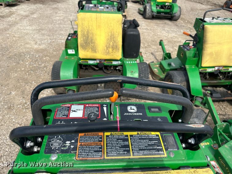 image for item LN9156 (4) John Deere 652E ZTR lawn mowers