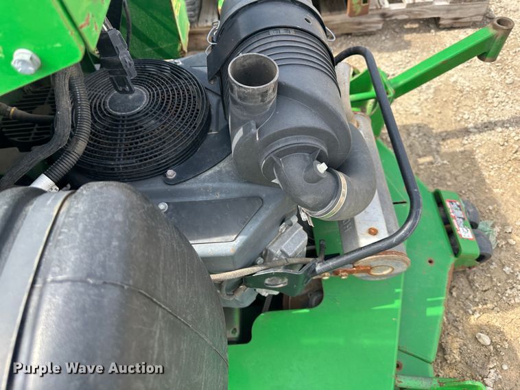 image for item LN9156 (4) John Deere 652E ZTR lawn mowers