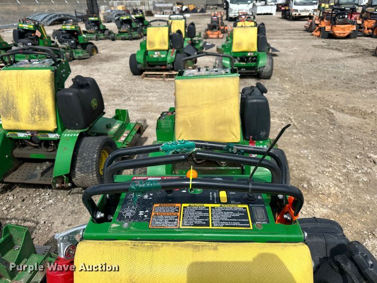 image for item LN9156 (4) John Deere 652E ZTR lawn mowers