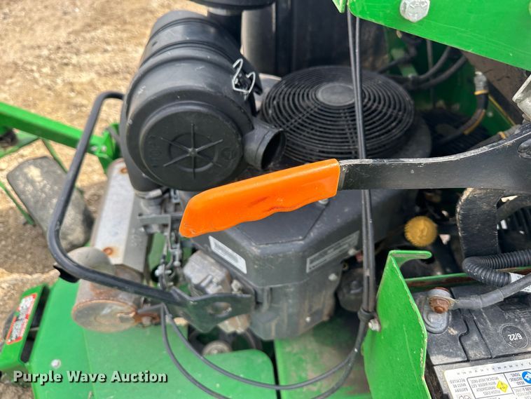 image for item LN9156 (4) John Deere 652E ZTR lawn mowers