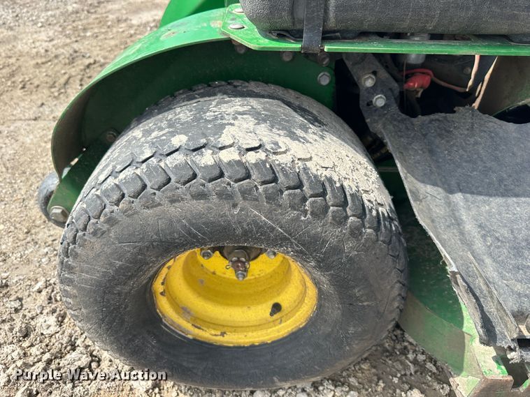 image for item LN9156 (4) John Deere 652E ZTR lawn mowers