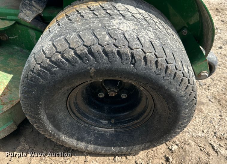 image for item LN9156 (4) John Deere 652E ZTR lawn mowers